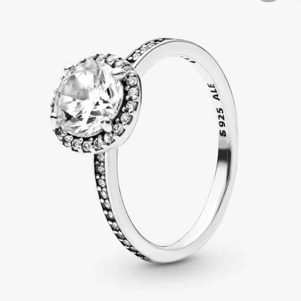 Ring - Picture 1 of 2